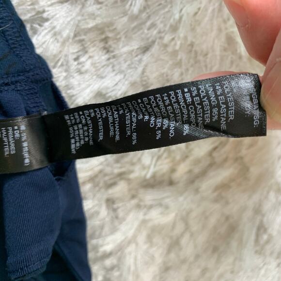 Core 10 Blue Sports Bra Sz XS  Ripple Stripe Pattern - Picture 6 of 6